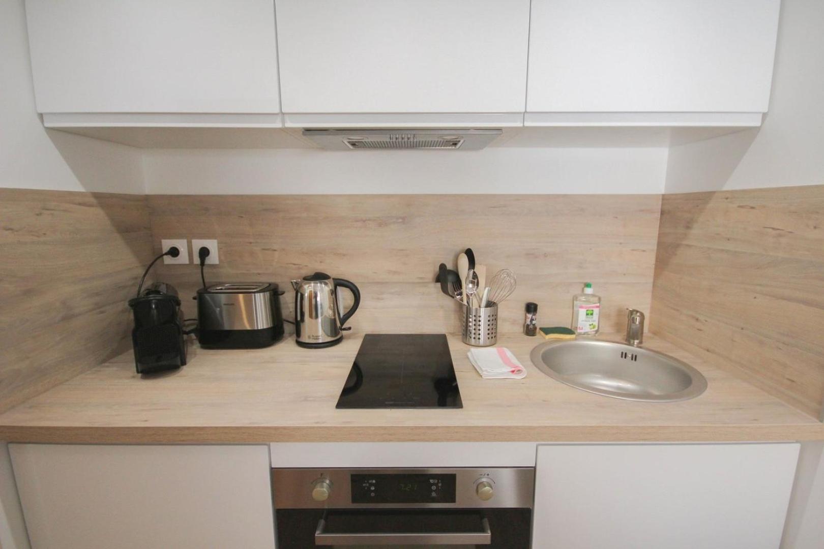 Bright, Fully-Equipped Apartment In Central Lilla Esterno foto